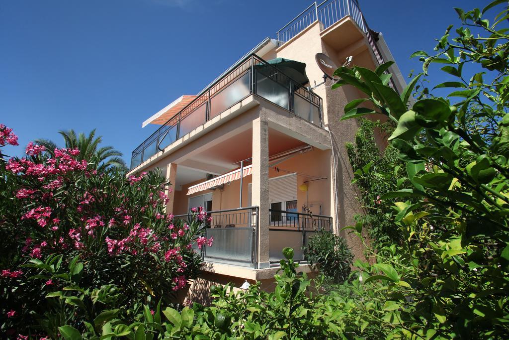Apartments Jasmin Trogir Eksteriør bilde